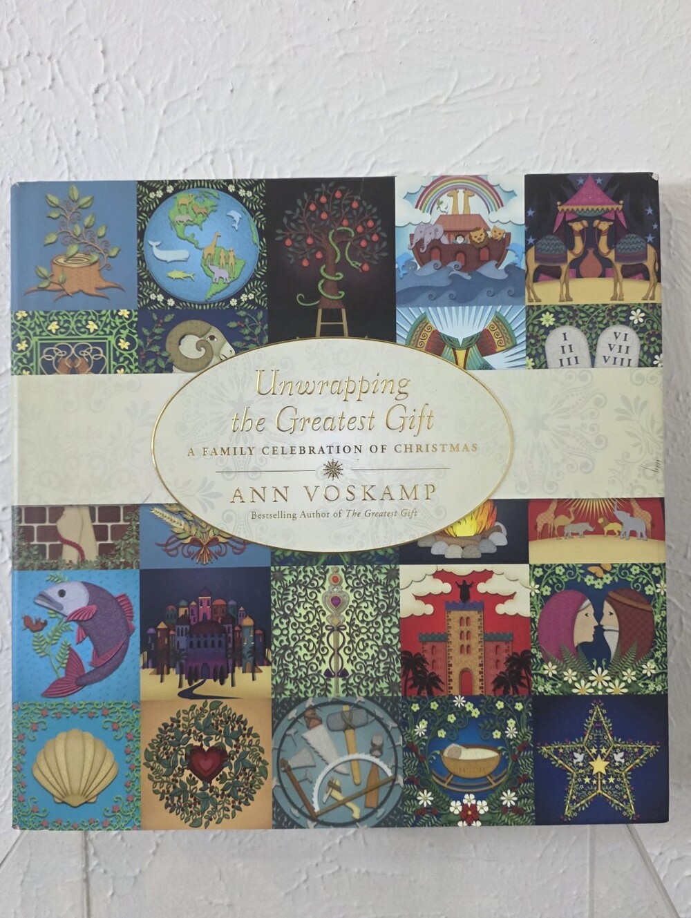 Unwrapping the Greatest Gift: A Family Celebration of Christmas, Voskamp, Ann
